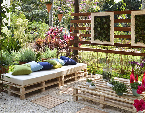 Arredare il giardino con creatività: Idee fai da te per la bella stagione