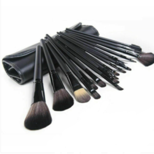 SET 18 PENNELLI TRUCCO CON CUSTODIA