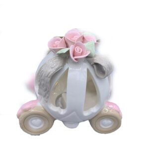 CARROZZA FIABE CON LUCE LED E DECORATA CON ROSE IN CERAMICA BIANCA ,FOGLIE VERDI E FIOCCO TORTORA 10x10x6 cm